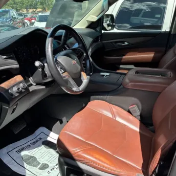 More photos of 2016 Cadillac Escalade ESV Premium at Indy Auto Man - Westfield, IN