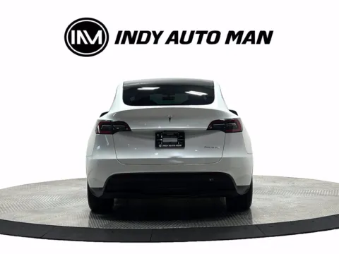 More photos of 2021 Tesla Model Y Long Range at Indy Auto Man - Westfield, IN