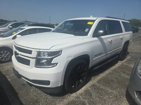 Photos of 2018 Chevrolet Suburban Premier for sale in Westfield, IN at Indy Auto Man - Westfield