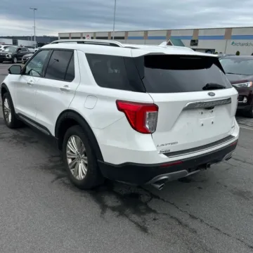More photos of 2020 Ford Explorer Limited at Indy Auto Man - Westfield, IN