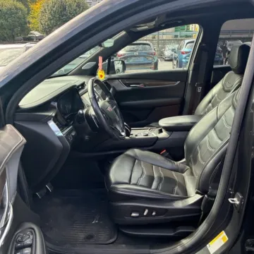 More photos of 2020 Cadillac XT6 Sport at Indy Auto Man - Westfield, IN