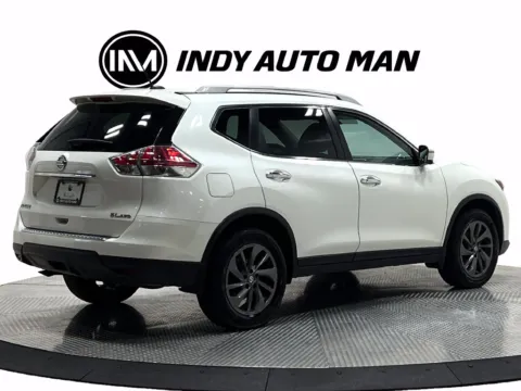 More photos of 2016 Nissan Rogue SL at Indy Auto Man - Westfield, IN