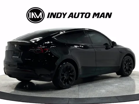 More photos of 2023 Tesla Model Y Long Range at Indy Auto Man - Westfield, IN