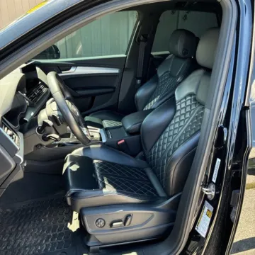 More photos of 2021 Audi SQ5 Premium Plus quattro at Indy Auto Man - Westfield, IN