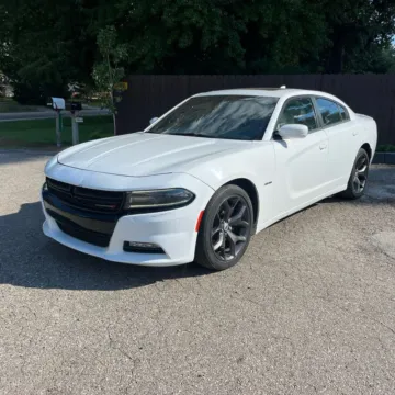 Photos of 2017 Dodge Charger R/T for sale in Westfield, IN at Indy Auto Man - Westfield