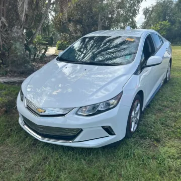 Photos of 2017 Chevrolet Volt LT for sale in Westfield, IN at Indy Auto Man - Westfield