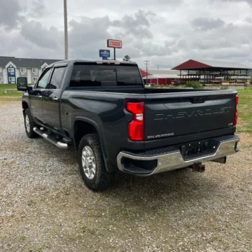 More photos of 2020 Chevrolet Silverado 2500 HD LTZ at Indy Auto Man - Westfield, IN