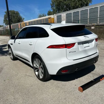 More photos of 2018 Jaguar F-PACE 35t R-Sport at Indy Auto Man - Westfield, IN