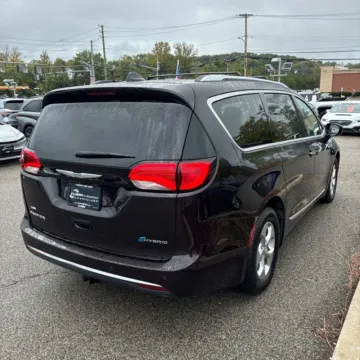 Another view of 2018 Chrysler Pacifica Hybrid Touring L for sale in Westfield, IN at Indy Auto Man - Westfield