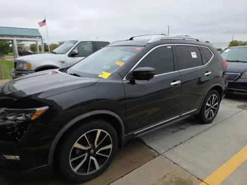 Another view of 2018 Nissan Rogue SL for sale in Westfield, IN at Indy Auto Man - Westfield