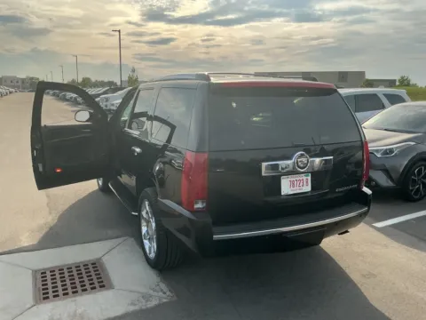 More photos of 2007 Cadillac Escalade at Indy Auto Man - Westfield, IN
