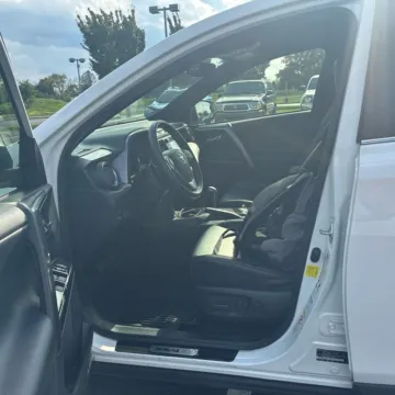 More photos of 2018 Toyota RAV4 SE at Indy Auto Man - Westfield, IN