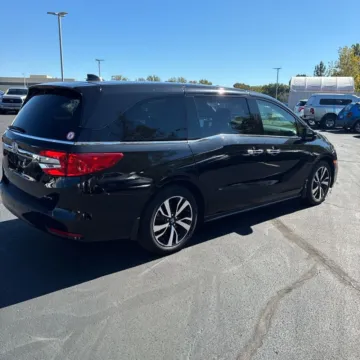 Another view of 2018 Honda Odyssey Elite for sale in Westfield, IN at Indy Auto Man - Westfield