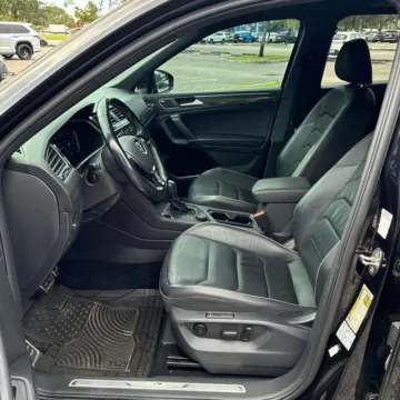More photos of 2020 Volkswagen Tiguan 2.0T SEL Premium R-Line 4Motion at Indy Auto Man - Westfield, IN