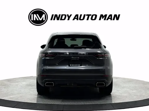 More photos of 2019 Porsche Cayenne at Indy Auto Man - Westfield, IN