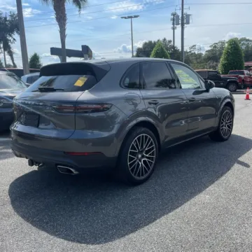 Another view of 2019 Porsche Cayenne for sale in Westfield, IN at Indy Auto Man - Westfield