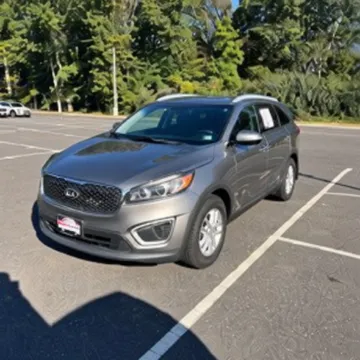 Photos of 2016 Kia Sorento LX for sale in Westfield, IN at Indy Auto Man - Westfield