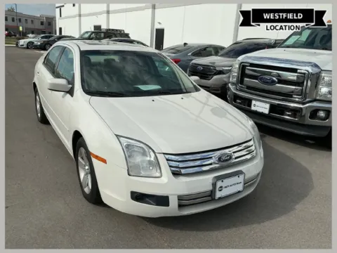 White 2009 Ford Fusion SE for sale in Westfield, IN