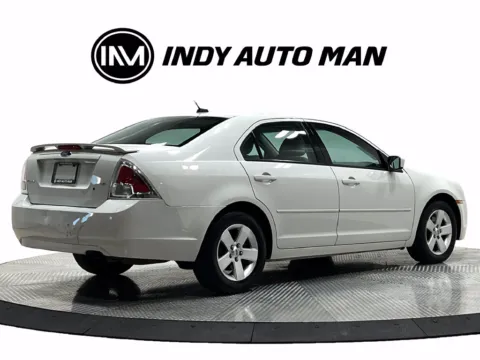 More photos of 2009 Ford Fusion SE at Indy Auto Man - Westfield, IN