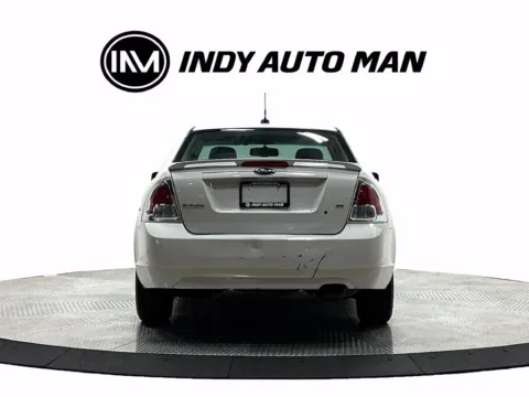 More photos of 2009 Ford Fusion SE at Indy Auto Man - Westfield, IN