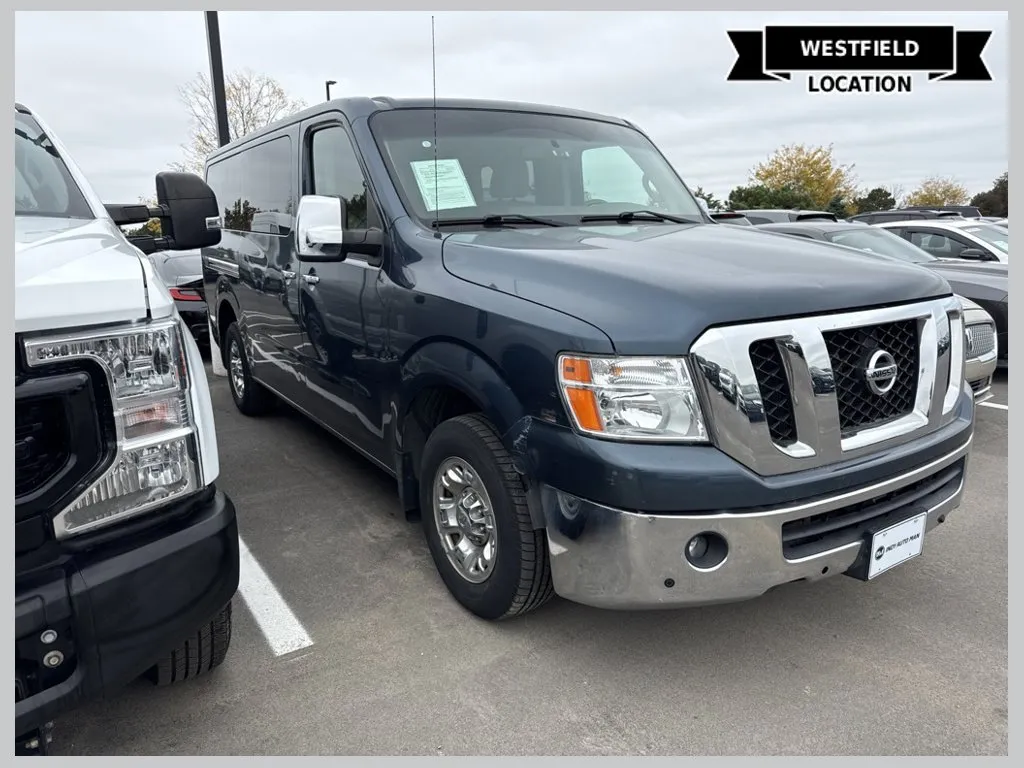 2013 Nissan NV Passenger SL