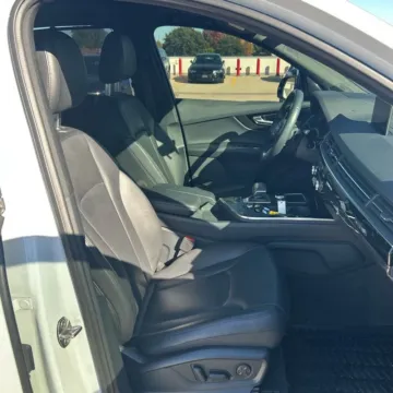 More photos of 2018 Audi Q7 3.0T Prestige quattro at Indy Auto Man - Westfield, IN