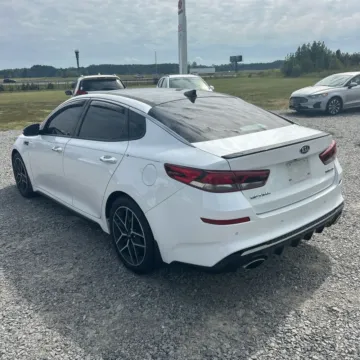 More photos of 2020 Kia Optima SX Turbo at Indy Auto Man - Westfield, IN