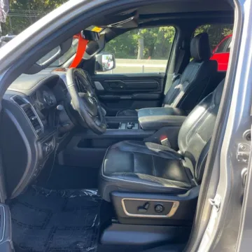 More photos of 2019 Ram 1500 Limited at Indy Auto Man - Westfield, IN