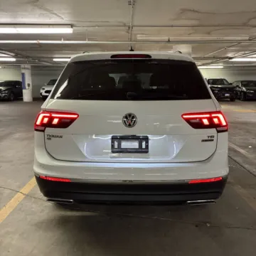 More photos of 2018 Volkswagen Tiguan 2.0T SE 4Motion at Indy Auto Man - Westfield, IN