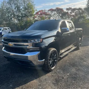 Photos of 2019 Chevrolet Silverado 1500 LT for sale in Westfield, IN at Indy Auto Man - Westfield