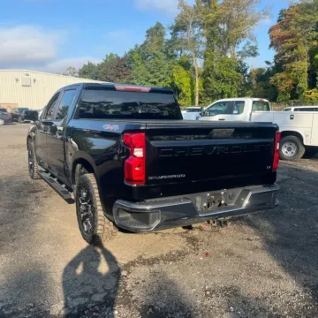 More photos of 2019 Chevrolet Silverado 1500 LT at Indy Auto Man - Westfield, IN