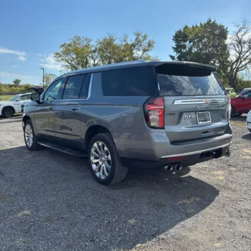More photos of 2021 Chevrolet Suburban Premier at Indy Auto Man - Westfield, IN