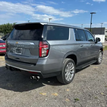 Another view of 2021 Chevrolet Suburban Premier for sale in Westfield, IN at Indy Auto Man - Westfield