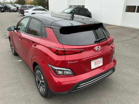 More photos of 2022 Hyundai Kona Electric SEL at Indy Auto Man - Westfield, IN