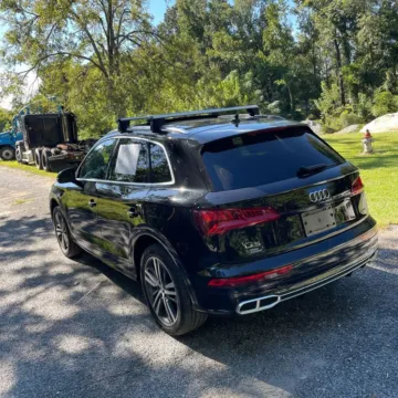 More photos of 2020 Audi Q5 e 55 Premium quattro at Indy Auto Man - Westfield, IN