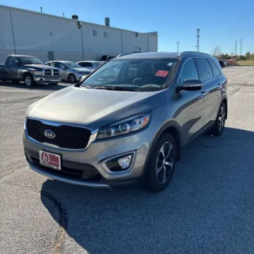 Photos of 2018 Kia Sorento EX for sale in Westfield, IN at Indy Auto Man - Westfield
