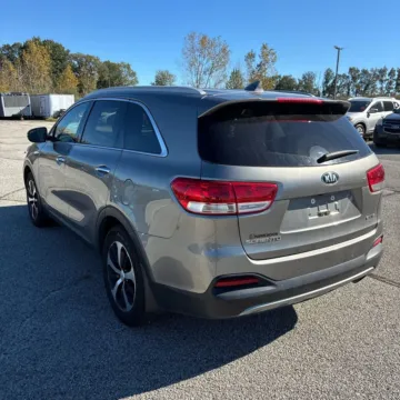 More photos of 2018 Kia Sorento EX at Indy Auto Man - Westfield, IN