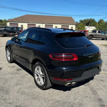 More photos of 2017 Porsche Macan S at Indy Auto Man - Westfield, IN