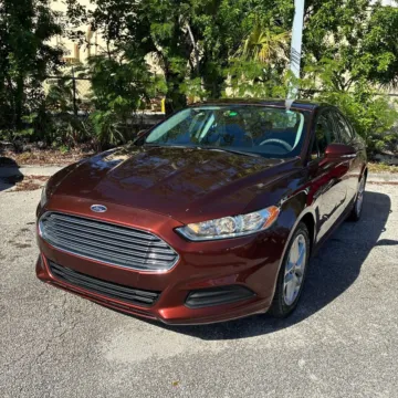 Photos of 2016 Ford Fusion SE for sale in Westfield, IN at Indy Auto Man - Westfield