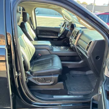 More photos of 2019 Ford Expedition Max Platinum at Indy Auto Man - Westfield, IN