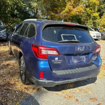 More photos of 2017 Subaru Outback 2.5i Touring at Indy Auto Man - Westfield, IN