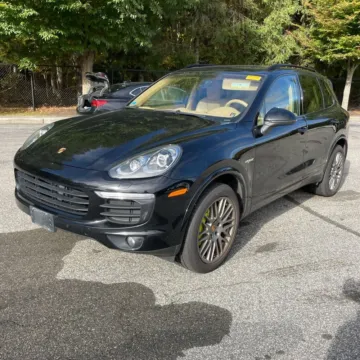 Photos of 2017 Porsche Cayenne E-Hybrid S Platinum Edition for sale in Westfield, IN at Indy Auto Man - Westfield