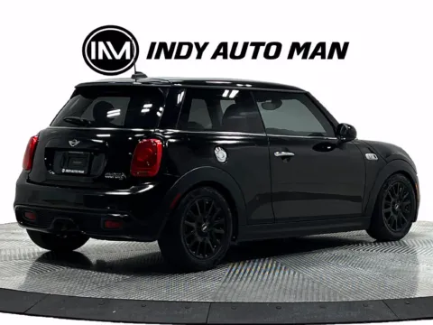 More photos of 2015 MINI Cooper S at Indy Auto Man - Westfield, IN