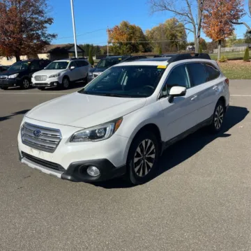Photos of 2017 Subaru Outback 2.5i Limited for sale in Westfield, IN at Indy Auto Man - Westfield