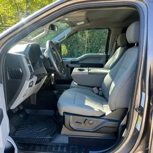 More photos of 2019 Ford F-150 XLT at Indy Auto Man - Westfield, IN