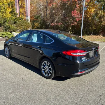 More photos of 2018 Ford Fusion Energi SE Luxury at Indy Auto Man - Westfield, IN