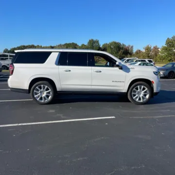 Another view of 2022 Chevrolet Suburban High Country for sale in Westfield, IN at Indy Auto Man - Westfield