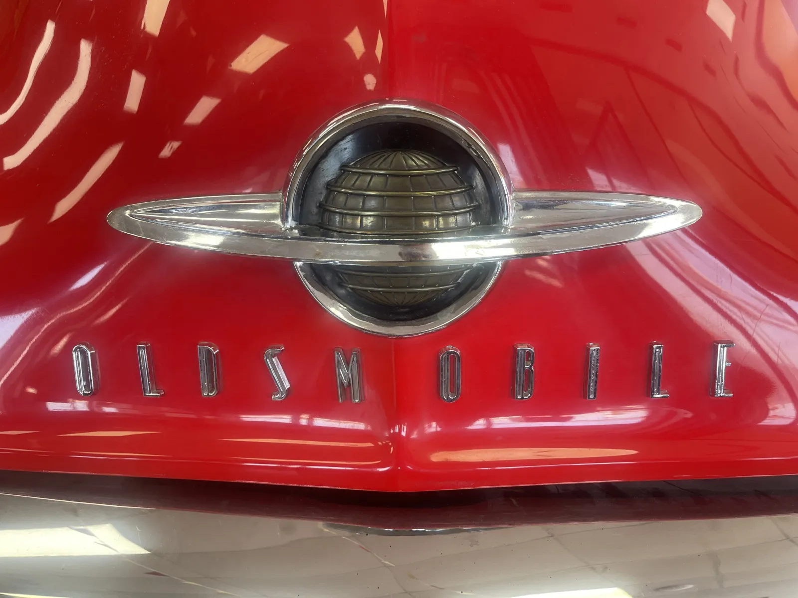 Oldsmobile FUTURAMIC 98 photo 26