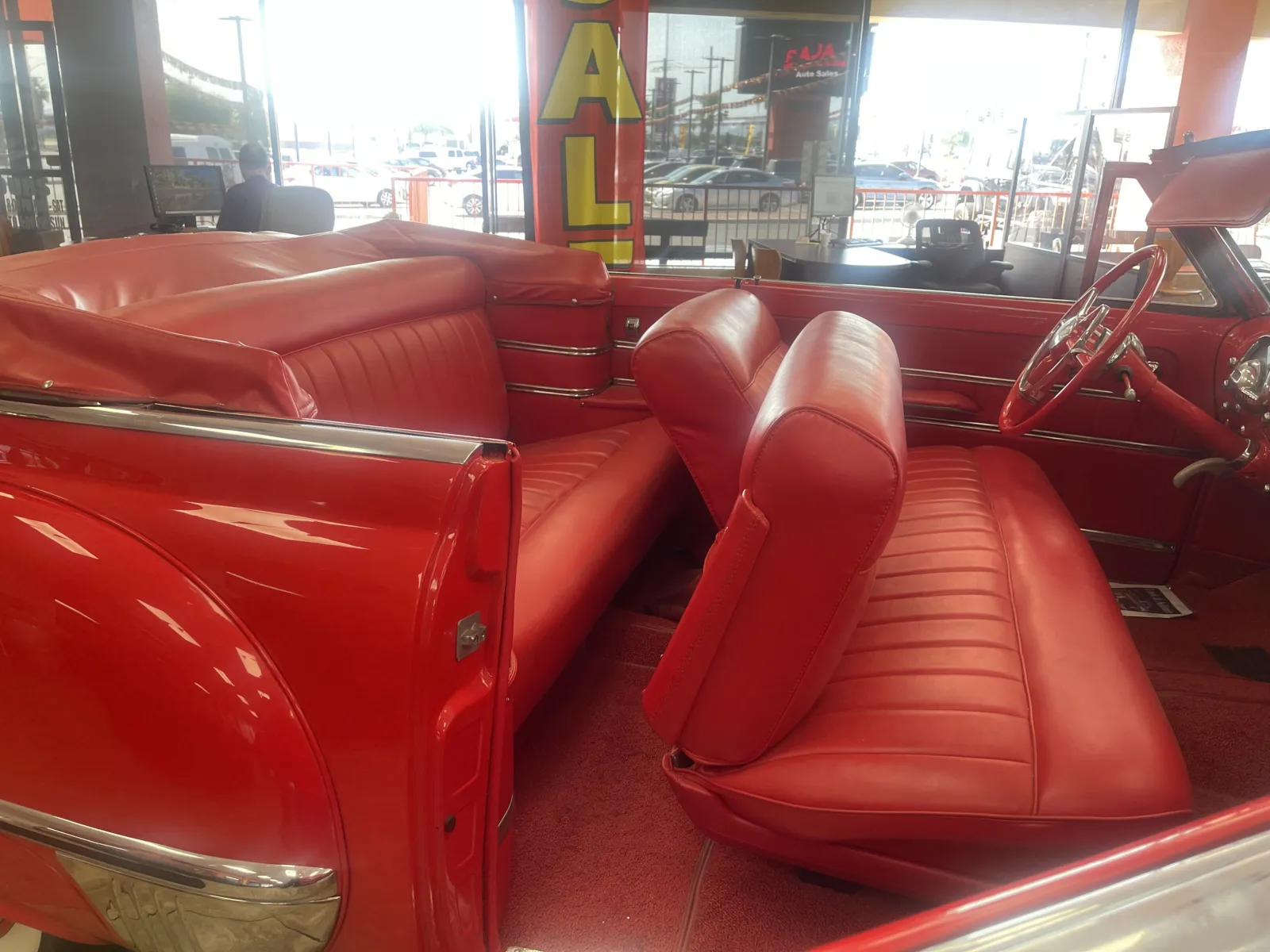 Oldsmobile FUTURAMIC 98 photo 18