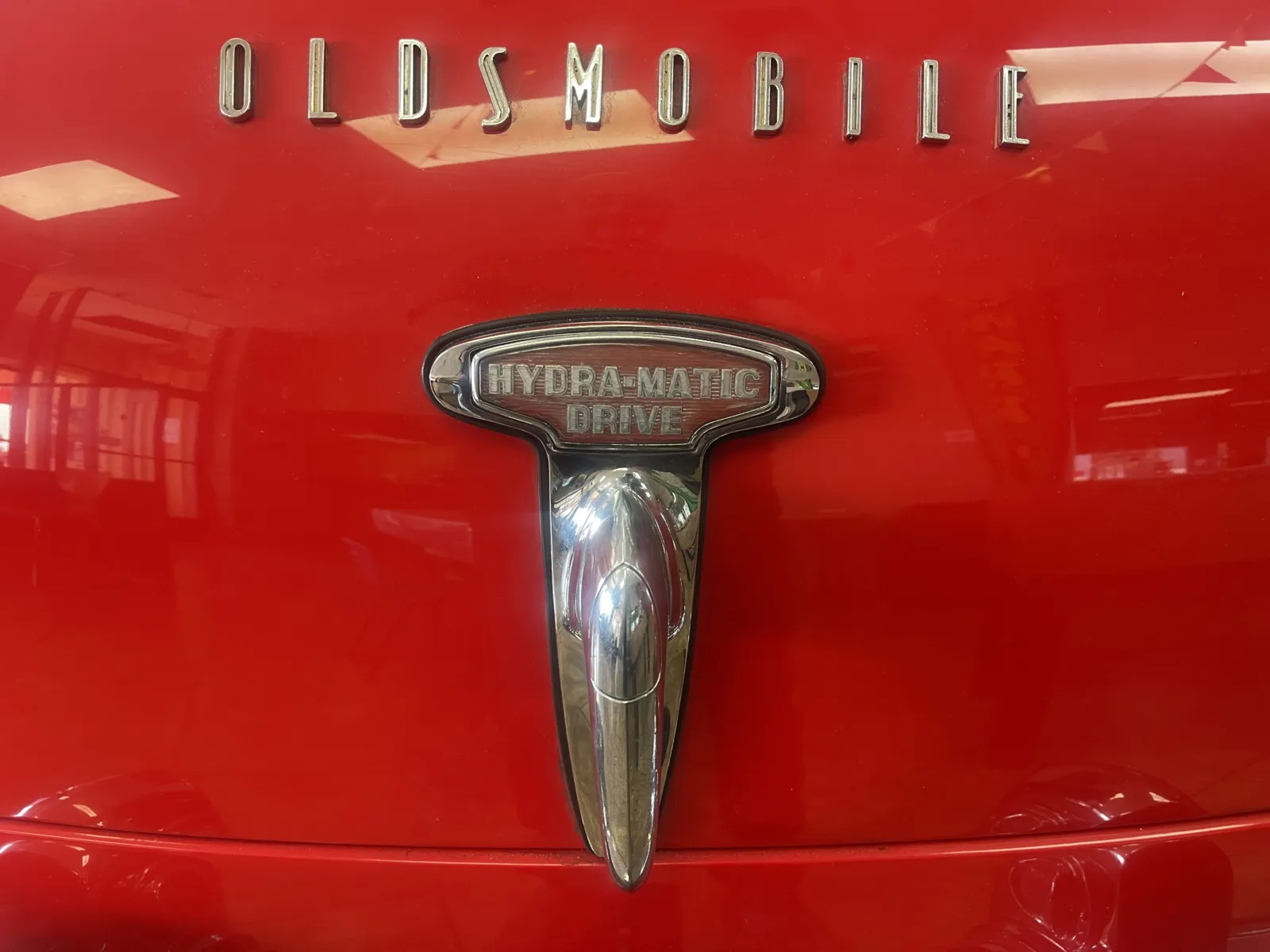 Oldsmobile FUTURAMIC 98 photo 23